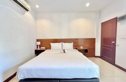 Ban Phai Hotel | Rungreang Hotel