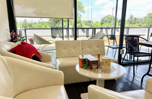 Ban Phai Hotel | Rungreang Hotel