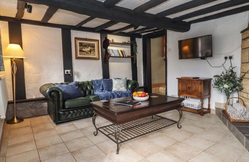 Tewkesbury House | Runnymede