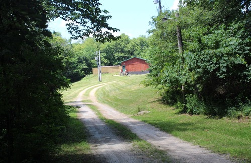 Moscow Cabin | Rural, beautiful studio cabin # 9 near the Cedar River