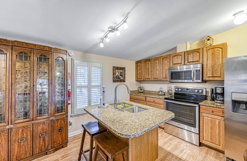 Thayerville House | Rural, Dog-Friendly Home Tucked Into the Woods with Gas Fireplace and Free WiFi