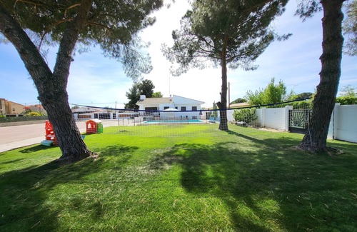 El Viso de San Juan Cottage | Rural House El Jardín de los Niños 2