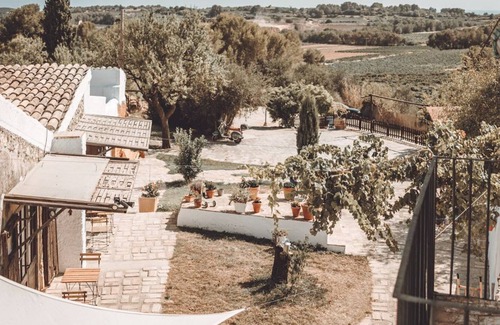 Sant Pere de Ribes Cottage | Rural house of the SXVI in Garraf natural site (groups, events and weddings)