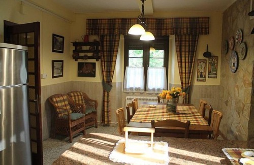 Villademar Cottage | Rural house (full rental) La Ermita de Prin for 10 people