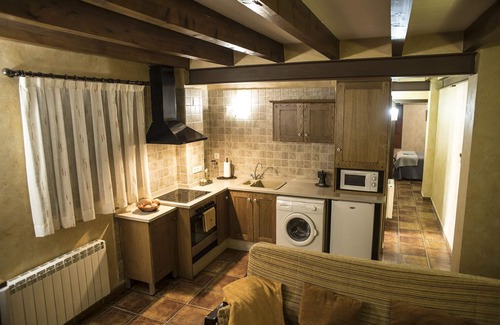 Torres Torres Cottage | Rural house with special jacuzzi for couples