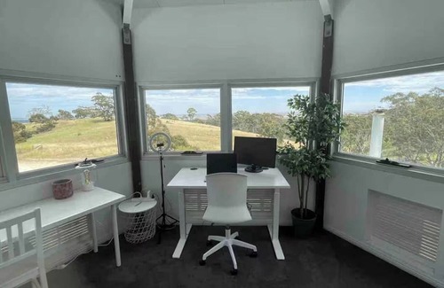 Krondorf House | Rural retreat | 5 min to wineries/10 min to town