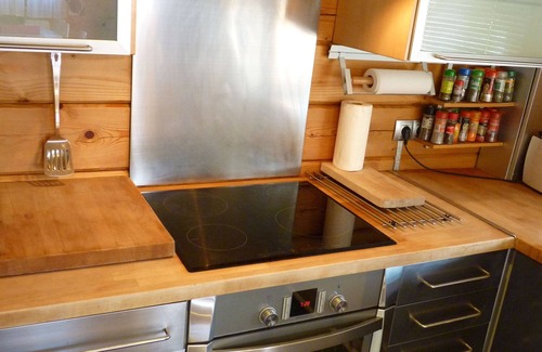 Can Vinyals Cottage | Rural wooden house in Sentmenat 30 minutes from Barcelona for 10 people