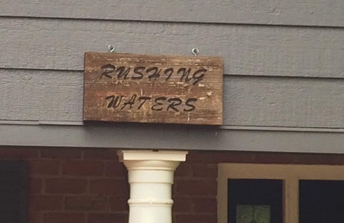 Auburn House | Rushing Waters retreat lodge in Loachapoka, Al