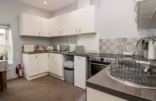 Penny Bridge Cottage | RUSLAND VIEW, pet friendly, character holiday cottage in Newby Bridge