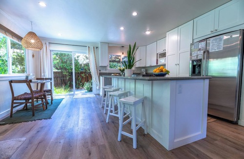 Guerneville House | RussianRiverBungalow:Family Retreat! NEW & Magical Walk to the River!WiFi/Pup