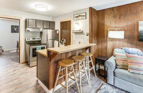Angel Fire Apartment | Rustic Angel Fire Condo Resort Shuttle On-Site!