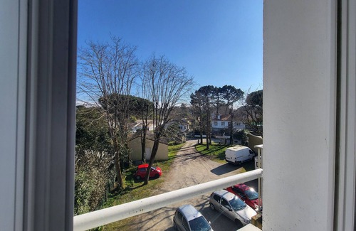 Saint-Brevin-l'Ocean Apartment | Rustic apartment near beach and water sports base, parking included