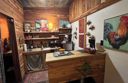 Readyville House | Rustic Barnsuite on the Farm - 2 Suites