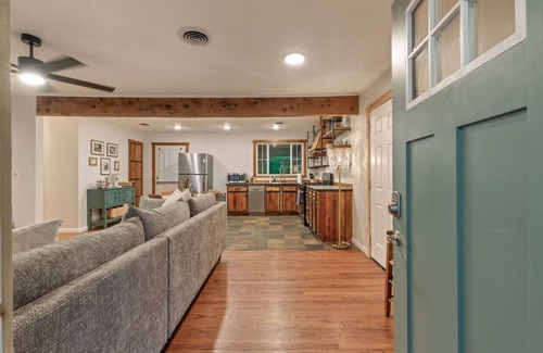 Owasso Apartment | Rustic Charm Owasso Retreat | 2BR Big Backyard