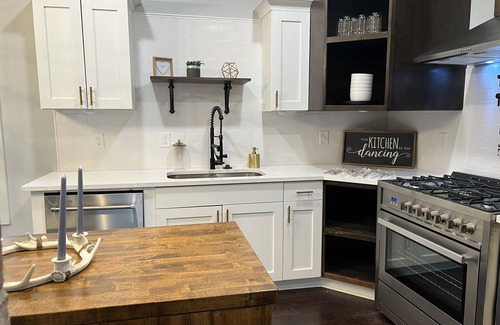 Huntsville House | Rustic Chic Bungalow in Five Points!