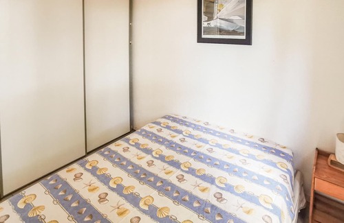 Les Grands-Chezeaux House | Rustic cottage in a quiet location, close to the sandy beach.