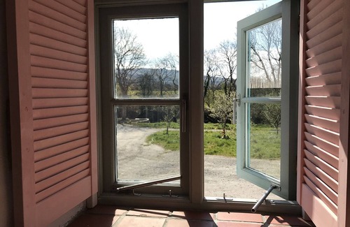 Dinas Cross Cottage | Rustic Cottage Set In Stunning Coastal Farm