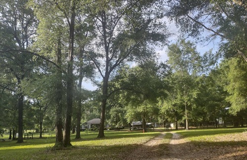 Lake City RV Rental | Rustic Country Camp Site for your tents