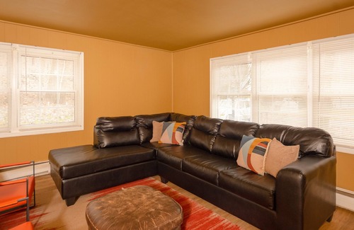Refton Cottage | Rustic Cozy Cottage