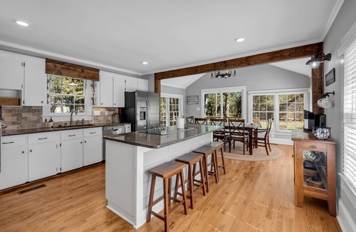 Kathleen House | Rustic Elegance:Farmhouse