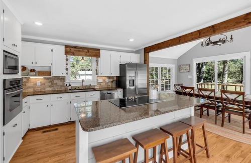 Kathleen House | Rustic Elegance:Farmhouse