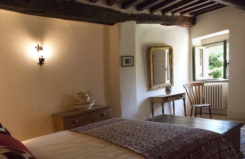 Montelovesco Other | Rustic Farmhouse, Private Pool, Views, Tranquil Retreat, Free Wifi