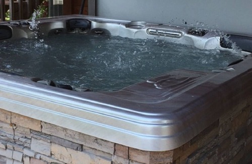 Chestnut Mound Cabin | Rustic Getaway in Nashville’s Backyard!