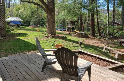 Gerton Cottage | Rustic Hillside Hideaway. A cozy cottage perfect for 2! Hikers paradise! Hot tub