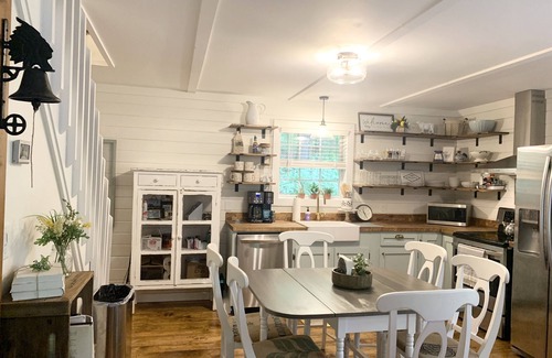 Sautee Nacoochee Cabin | Rustic Modern Farmhouse Cabin