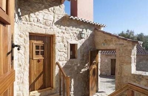 Ansiao Cottage | Rustic house with pool and barbecue overlooking the mountains
