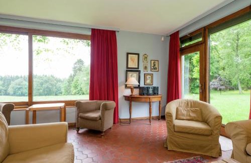 Bellevaux House | Rustic Retreat in Houvegné