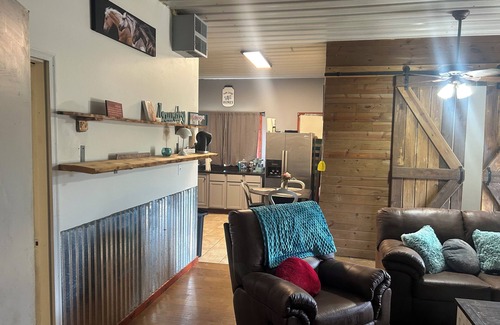 Lincoln County Apartment | Rustic River Retreat. River access Nature,Highland cows, horses, trails hot tub