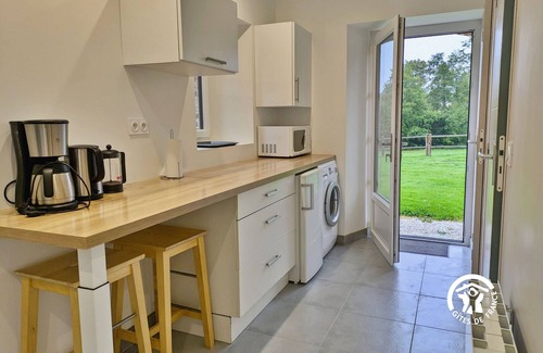 Saint-Cenere Cottage | Rustic Riverside Retreat: 2-Bed Cottage with Garden, Pets Welcome