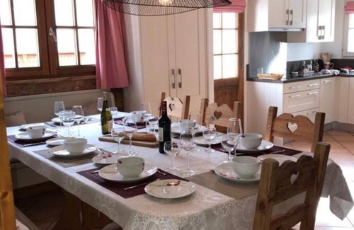 Les Allues House | Rustic Style Private Four Bedroom Chalet in the pretty Hamlet of Le Cruet
