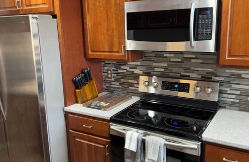 Wasilla House | Rustic townhome, modern living