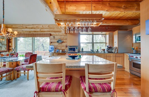 Ward Cabin | Rustic Ward Retreat w/Deck + Mountain Views!
