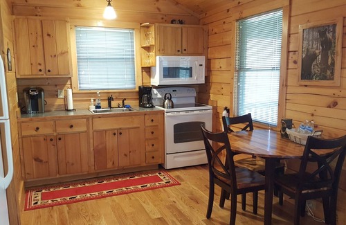 Hillsville Cabin | RUSTLING WATERS await at Bear Creek Cabin off Parkway or I-77 near Fancy Gap