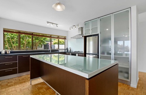 Nelson South House | Rutherford Retreat - Nelson Holiday Home