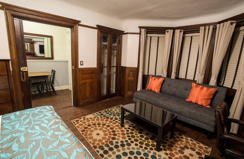 Prospect-Lefferts Gardens Historic District House | Rutland Lux - Lovely Bedroom w/Private bathroom, dedicated entrance Brooklyn PLG