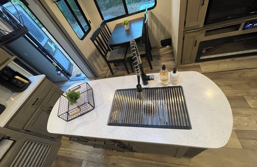 Dunlow House | RV/Camper in wilderness of Dunlow WV