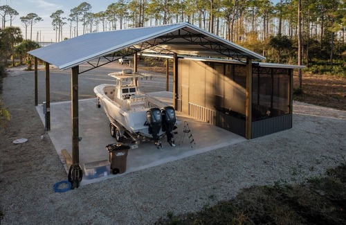 Port St. Joe RV Rental | RV READY! Full Hookups. Enjoy Port St. Joe and the Beaches at this Private RV Site.