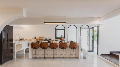 Old City Villa | Rwanda Naziza - Private Villa in the Old Town City - PRIME LOCATION I Daily Housekeeping