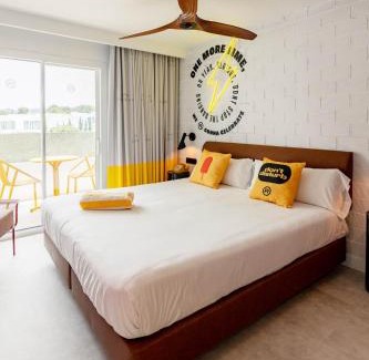 San Antonio Bay Hotel | Ryans Lolas - Adults Only