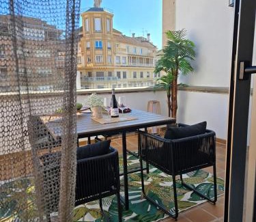 Granada City Center Apartment | RYAP Puerta Real