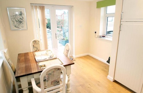 Bishopston House | Rye Ground Annexe