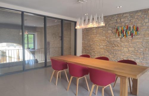 Conques-sur-Orbiel Villa | Séjour d'exception au Moulin de la Vernède avec piscine, ruisseau, climatisation et parking