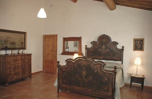 Abbadia a Isola Apartment | S.M. ABBADIA