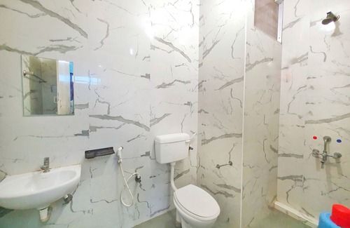 Central Chennai Cabin | S M Mansion near Harbour & High court