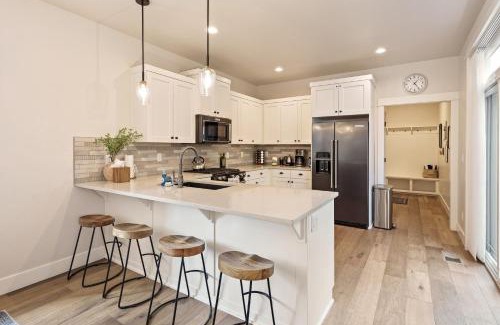 Century West House | S'More Bend home