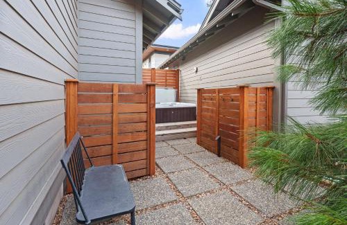 Century West House | S'More Bend home